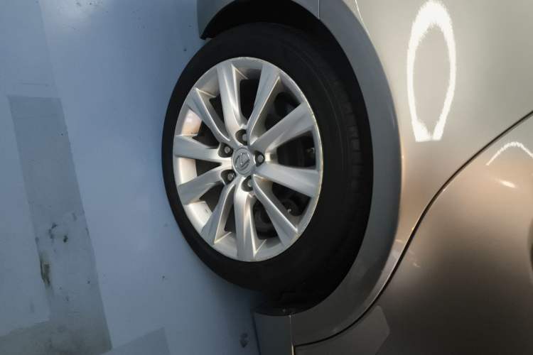 Used Lexus IS 2015 200t F SPORT
