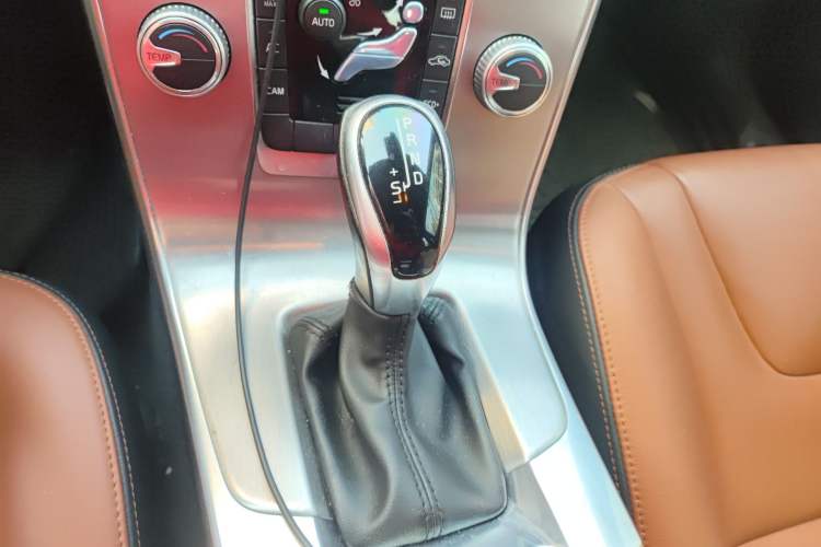 Used Volvo S60 2018 S60L T4 Smart & Ambitious Edition