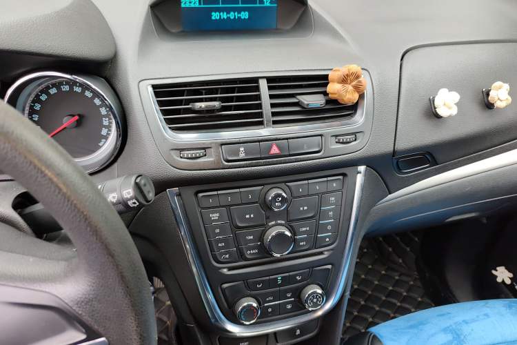 Used Buick Encore 2015 1.4T Automatic Two-Wheel Drive Urban Elite Version