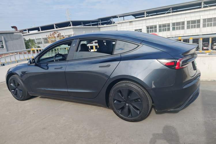 Used Tesla Model 3 2023 Rear-Wheel-Drive Version