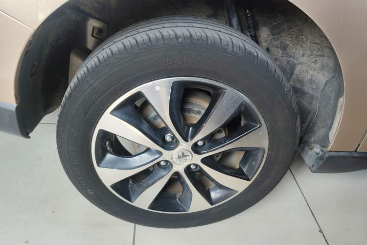 Used Venucia M50V 2017 1.6L XL CVT Luxury Edition