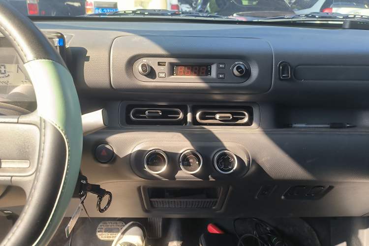 Used Wuling Zhiguang New Energy 2025 Standard Model
