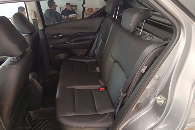 Used Nissan Kicks 2022 1.5L CVT XV Luxury Edition Left Rear Seat