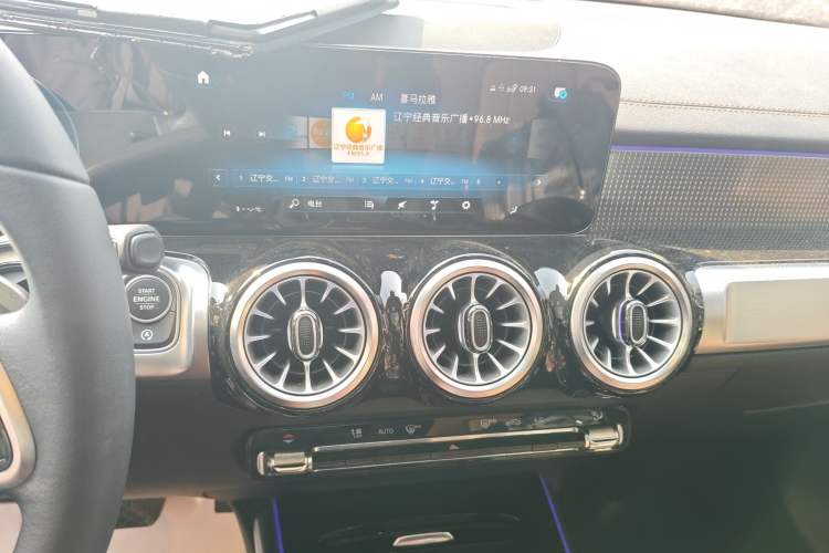 Used Mercedes-Benz GLB 2023 GLB 220 Fashion Model
