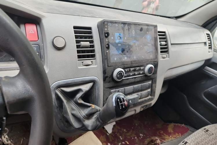 Used Foton Scenic G7 2017 2.0L Long-Wheelbase Commercial Van High Roof 2 Seats 4Q20M Audio And AC Panel