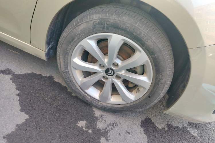 Used Citroen C4 Sega 2016 1.6L Manual Comfort Model Right Front Wheel Hub