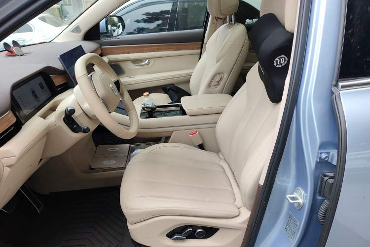 Used Hima AITO M7 2024 1.5T Rear-Drive Plus Version 5 Seats
