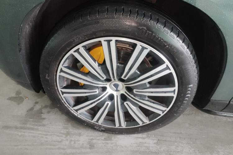 Used Denza N9 2025 Prestige Version