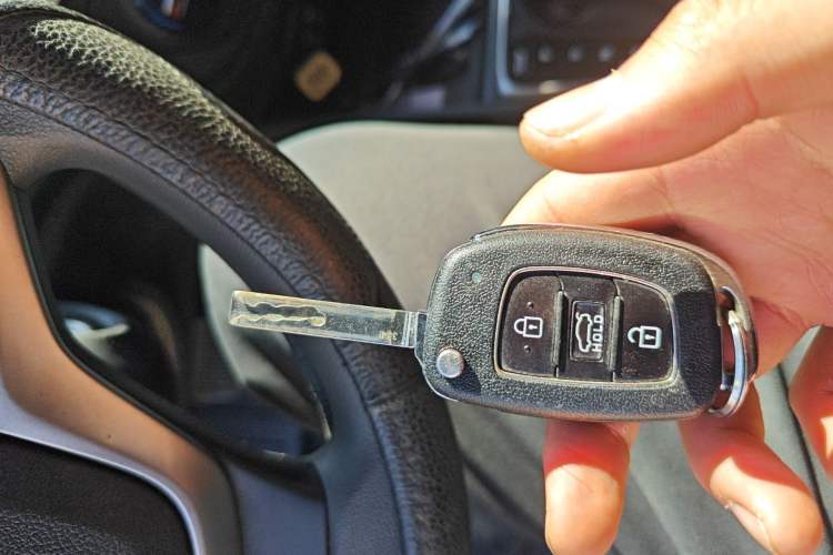 Used Hyundai Verna (new generation) 2016 1.4L Automatic Cool Edition GLS Vehicle Key