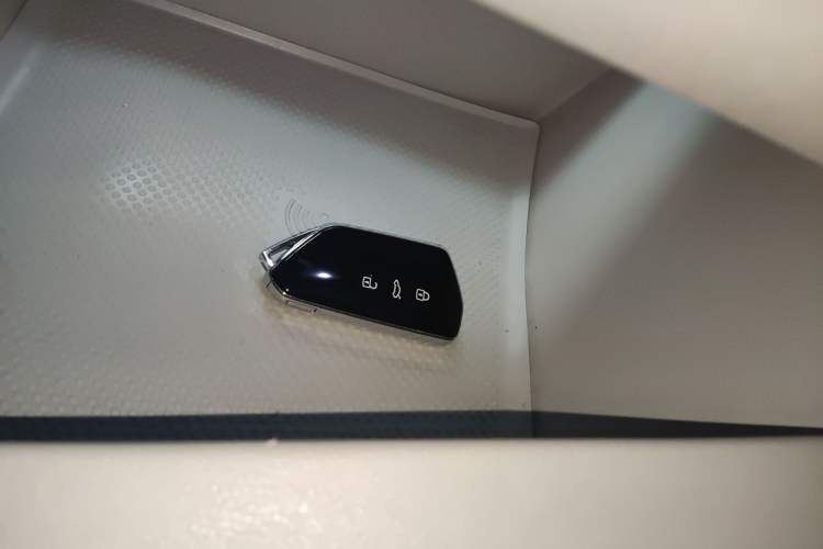 Used Volkswagen Tavendor 2023 380TSI Four-Wheel Drive R-Line Cruise Edition