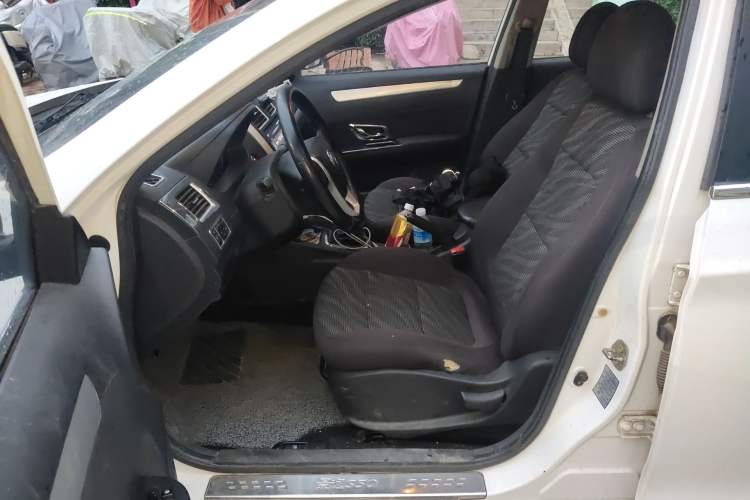 Used FORTHING Joyear S50 2014 1.5L Manual Luxury Model Left Front Seat