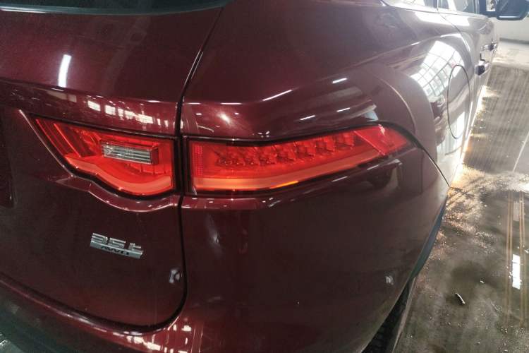 Used Jaguar F-PACE 2016 3.0 SC Four-Wheel Drive R-Sport Sport Edition Exterior 3