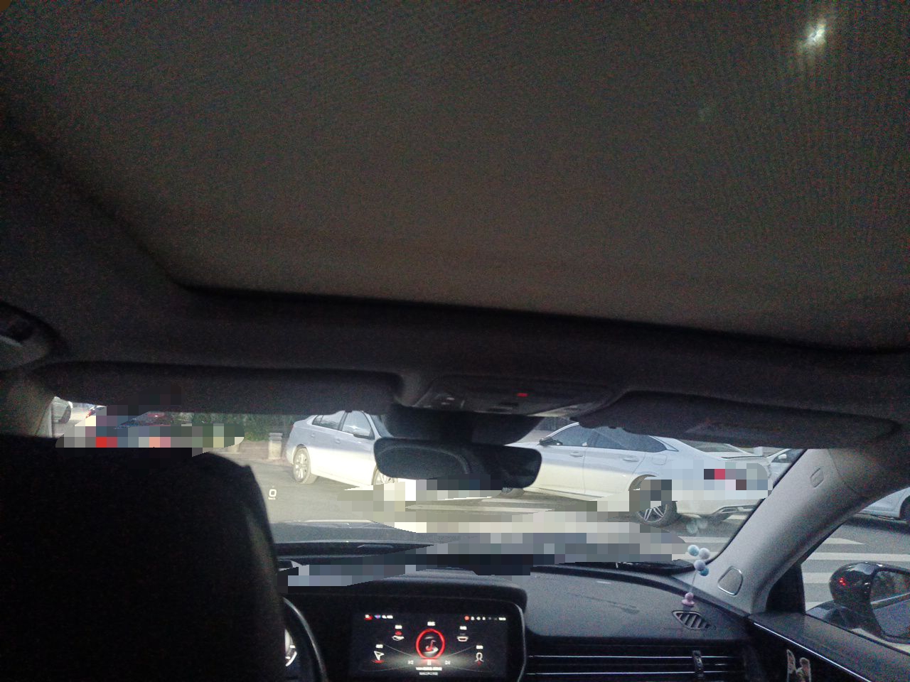 Hongqi HS5 2022 Facelifted Version 2.0T Smart Connect Flagship All-Wheel-Drive Edition — снимка 13