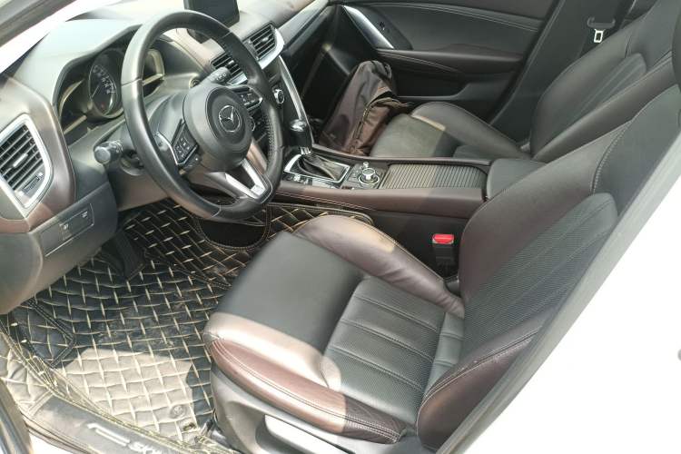 Used Mazda CX-4 2018 2.0L Automatic Two-Wheel Drive Blue Sky Luxury Edition
