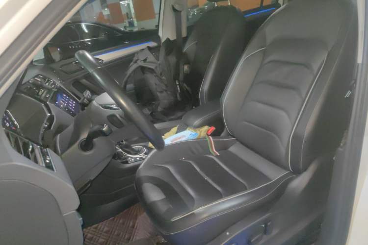 Used Volkswagen Tiguan L New Energy 2021 430 PHEV Plug-in Hybrid Flagship Edition Left Front Seat