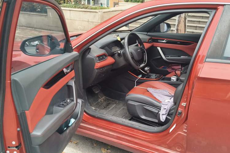 Used Dongfeng Aeolus Yixuan 2021 230T Automatic Zuiying Knight Edition Driver Seat