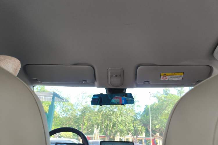 Used Wuling Bingo PLUS 2024 330 km Range Five-Seater Version