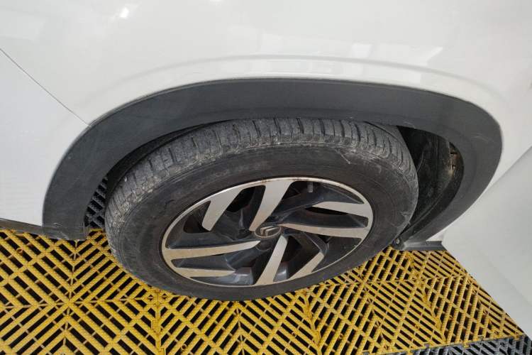 Used Citroen C3-XR 2015 1.6L Manual Pioneer Model Exterior 4