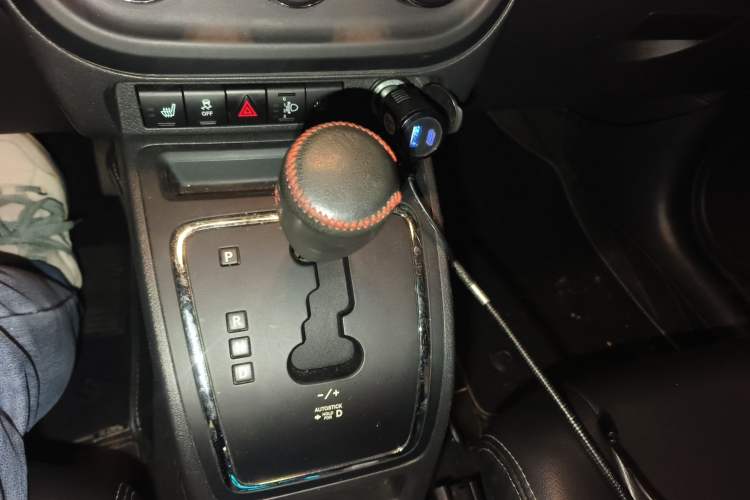 Used Jeep Compass 2012 2.4L four-wheel drive luxury version