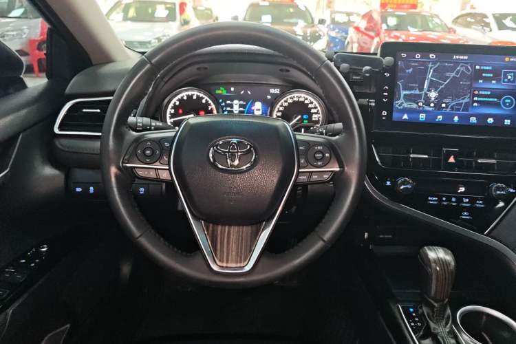 Used Toyota Camry 2023 2.0G Luxury Edition