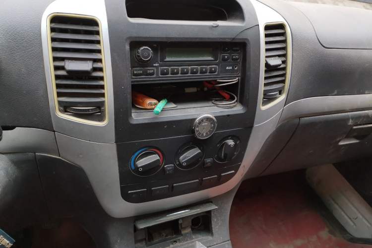 Used Foton Scenic 2012 2.0L Express Standard Long-Wheelbase Version 491EQ4A