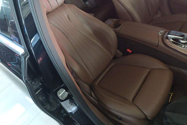 Used Mercedes-Benz E-Class 2018 Facelift E 200 L Right Front Seat