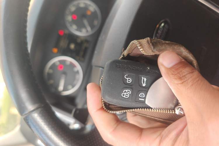 Used Land Rover Range Sport 2012 3.0 TDV6 HSE Diesel Edition Vehicle Key