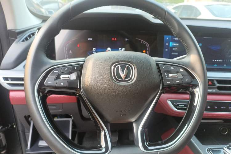 Used CHANGAN CS75 PLUS 2022 1.5T Automatic Luxury Model Steering Wheel