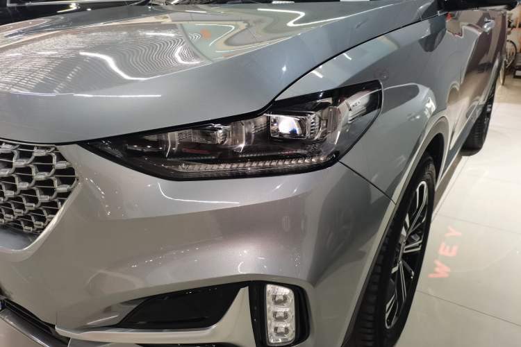 Used Wey VV6 2021 2.0T Two-Wheel Drive Smart Plus Left Front Headlight