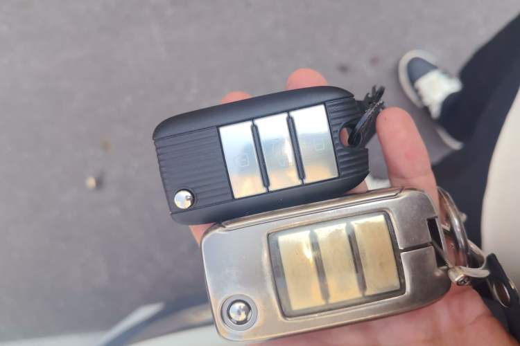 Used Roewe RX3 2020 1.6L Manual 4G Connect Super-Fresh Elite Edition