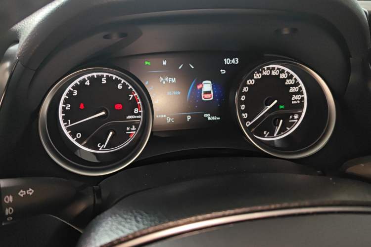 Used Toyota Camry 2021 2.0G Luxury Edition
