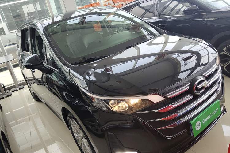 Used GAC Trumpchi M6 2021 270T DCT Luxury Edition (7 Seats) Front Right 45 Deg