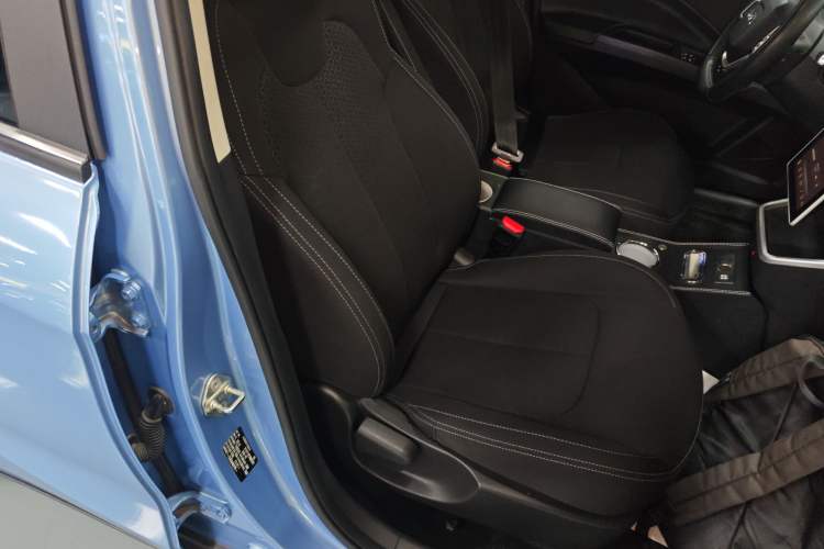 Used NETA V 2021 Standard Range Entertainment Version – Upgraded Model