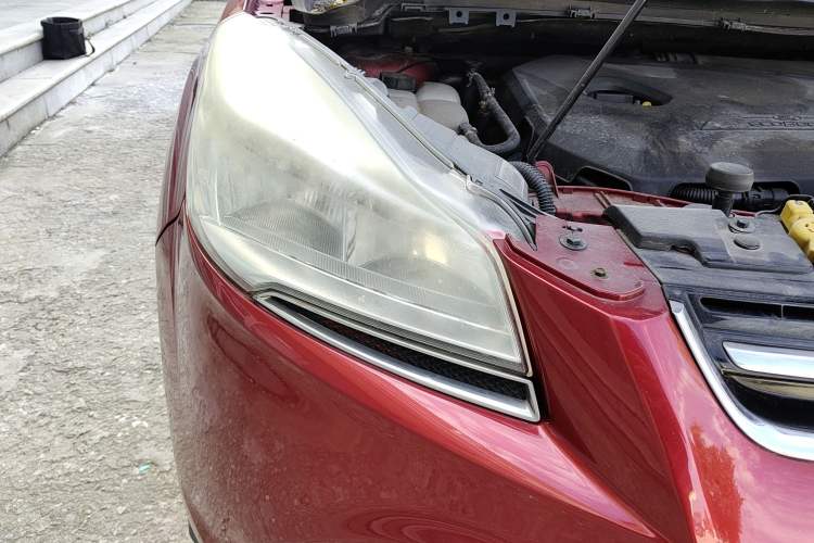 Used Ford Kuga 2013 1.6L GTDi Two-Wheel-Drive Trend Model