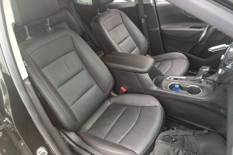 Used Chevrolet Equinox 2019 Redline 550T Automatic All-Wheel-Drive RS Model China VI Standard