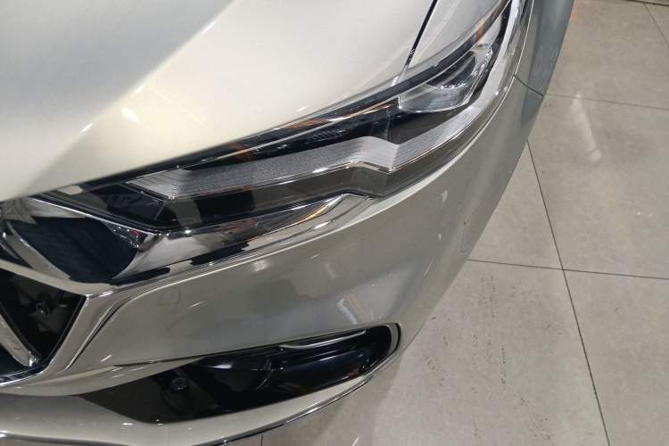 Used Hongqi HS5 2022 Revised Version 2.0T Smart Connect Flagship Edition Left Front Headlight