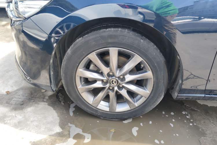 Used Mazda Atenza 2020 2.0L Blue Sky Luxury Edition
