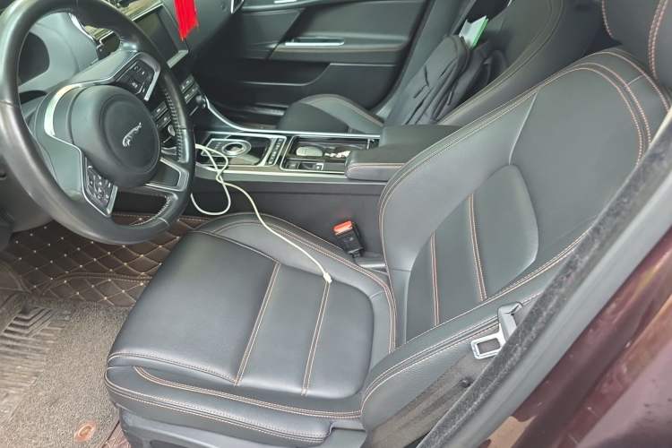 Used Jaguar XEL 2019 2.0T 200 PS Deluxe Edition Left Front Seat