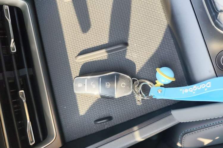 Used BYD Qin L 2025 DM-i Smart Drive 80KM Leading Model Vehicle Key