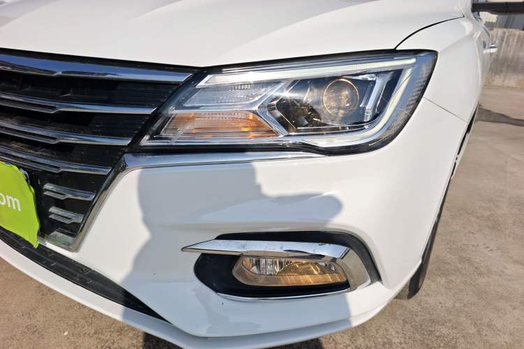 Used Roewe i5 2019 1.5L Manual 4G Connectable Langhao Edition
