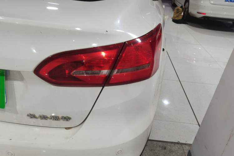 Used Ford Focus 2015 Sedan 1.6L Automatic Trend Model