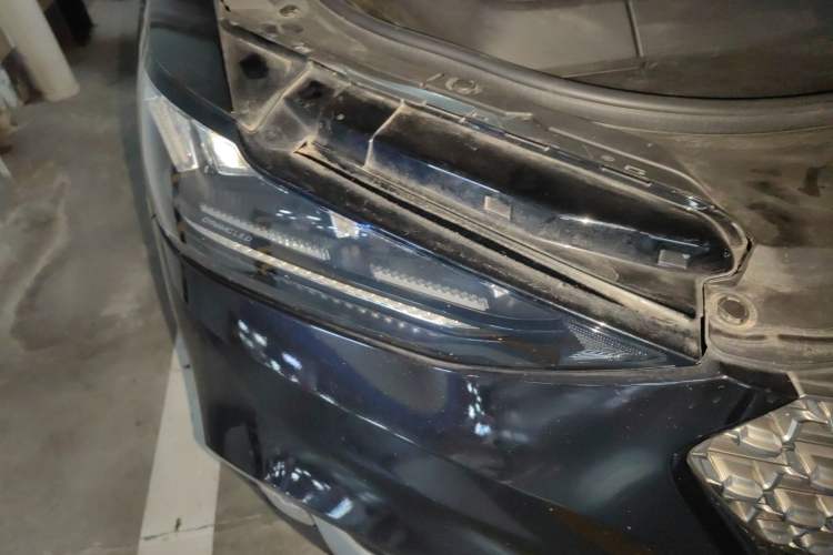 Used Wey VV6 2021 2.0T Two-Wheel Drive Smart Protection+ Right Front Headlight