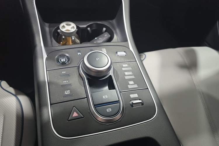 Used BYD Destroyer 05 2024 HONOR Edition DM-i 55KM Prestige Model Gear Lever