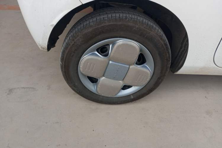 Used Geely Galaxy Panda 2024 Panda Mini 200km Endurance Bear
