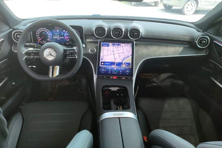 Used Mercedes-Benz C-Class 2025 Refresh C 200 L Sport Edition Center Console