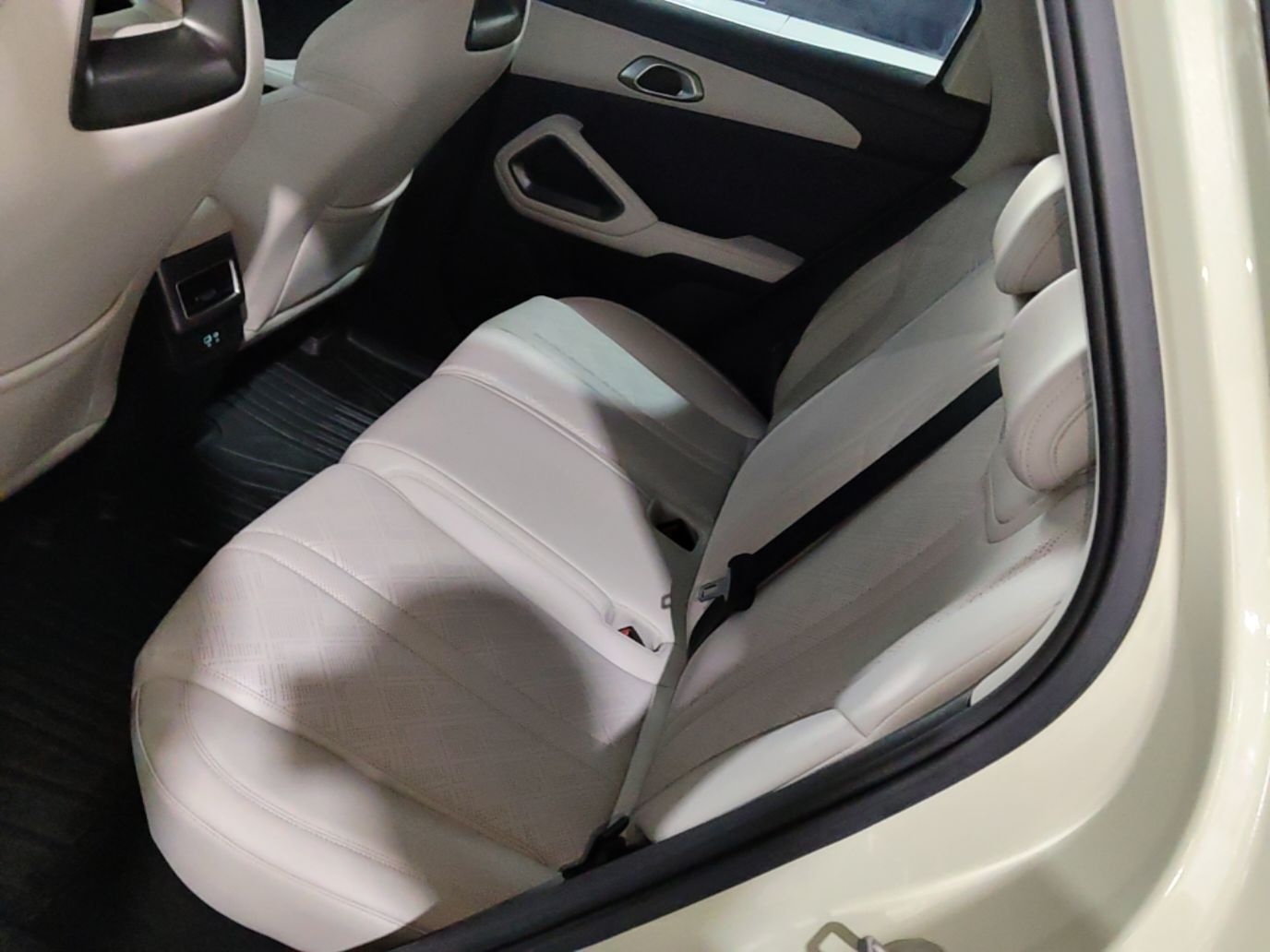 BYD Yuan UP 2025 Intelligent Driving Version 401 KM Dynamic Edition — снимка 20