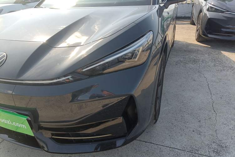 Used Volkswagen ID.UNYX 2024 Pro Long-Range Version
