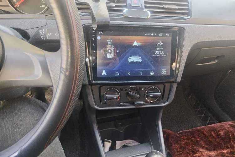 Used Volkswagen Santana 2016 1.6L Manual Fashion Edition Audio And AC Panel