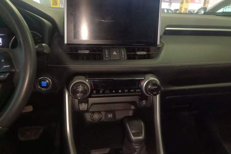 Used Toyota Wildlander 2021 2.0L CVT Two-Wheel Drive Luxury Edition