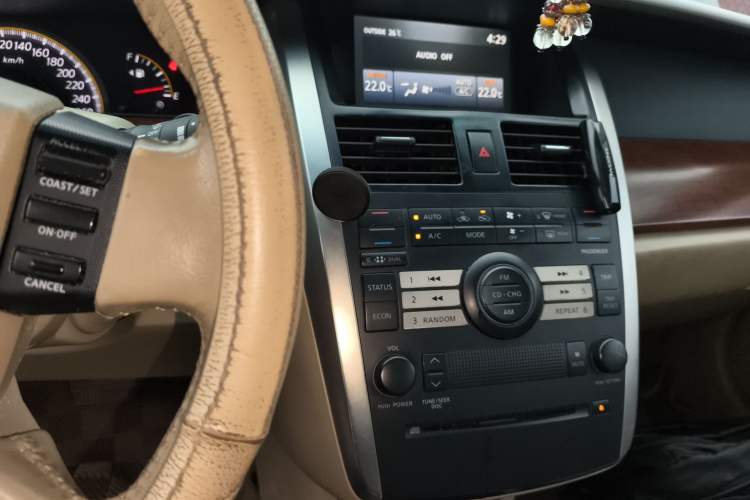 Used Nissan Teana 2006 230JK-S Comfort Sunroof Audio And AC Panel